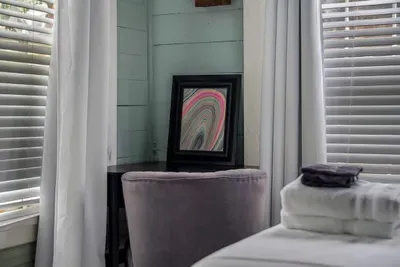 Hot Tubs - DT Duplex - Two Blocks off Forsyth Park - image 31 of 58