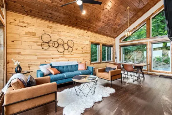 Mountain View Hideaway