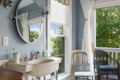 Charming 5-bedroom farmhouse with WiFi, AC in lovely Bardstown - image 52 of 61