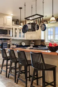 Charming 5-bedroom farmhouse with WiFi, AC in lovely Bardstown - image 27 of 61