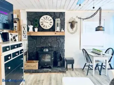 Cozy Mountain Top Ski Studio - image 61 of 83