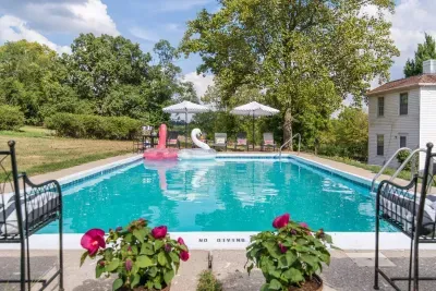 Pool (now gated)