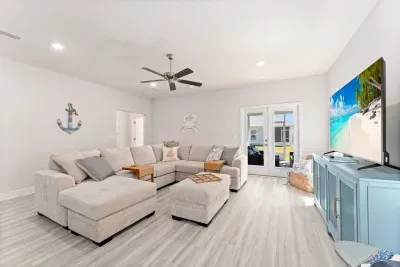 Spacious living area 