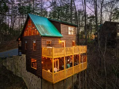 Your home away from home, tucked into the beauty of the outdoors.