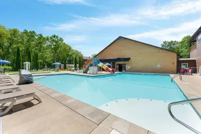 Community Outdoor pool