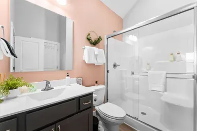 Shared bathroom 2