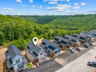Discover the charm of the community from a whole new perspective. ✨