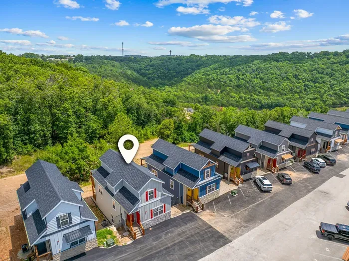 Discover the charm of the community from a whole new perspective. ✨