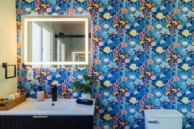 Bright Finding Nemo-inspired bathroom featuring cheerful ocean details and a whimsical design.