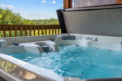 The best way to soothe tired muscles after exploring Branson. 🌲🫧