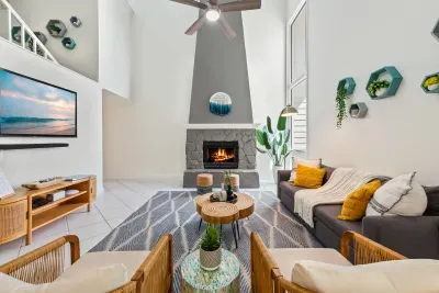 Spacious living room perfect for relaxing and spending time indoors. ✨
