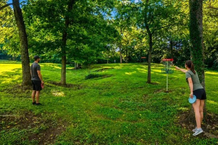 Play the 4-basket disc golf course—discs are provided.