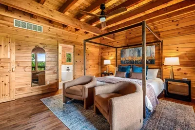 First-floor king suite with a Roku TV and private ensuite bathroom.