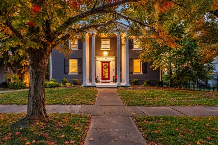Welcome to Magnolia Bourbon Manor
