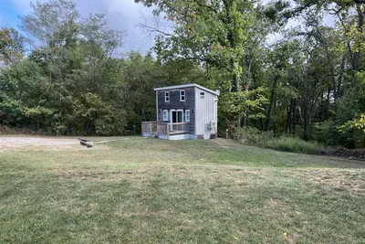 Tiny Home can be rented separately if available. Ideally sleep 2 but can sleep 4.