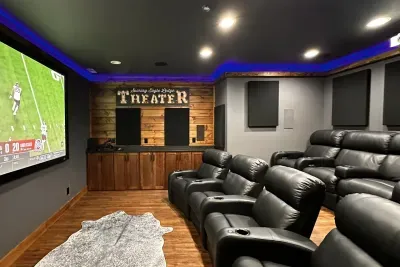 Catch your favorite team on this screen!