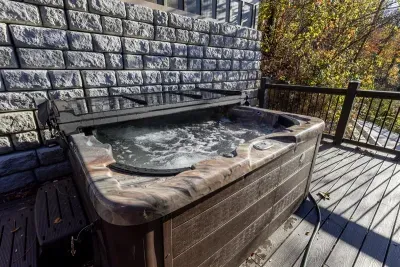Upper Level 2nd Hot Tub
