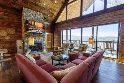 Upper Level Living Area - Check out those views!