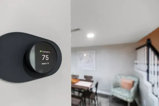 Easy to operate thermostat allows you to choose what feels most comfortable for you.