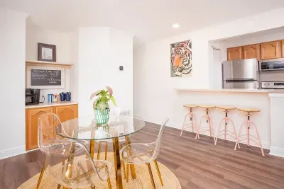 Tiger Town Hideaway - image 22 of 42