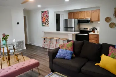 Tiger Town Hideaway - image 27 of 42