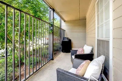 Tiger Town Hideaway - image 40 of 42