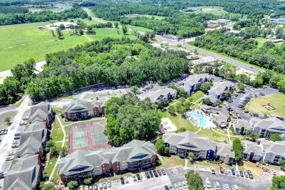 Tiger Town Hideaway - image 35 of 42