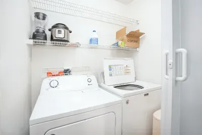 Tiger Town Hideaway - image 6 of 42