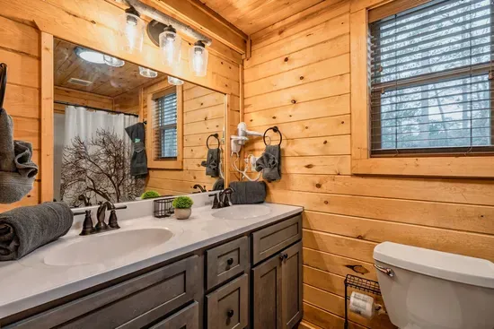 The double sink makes for an easier time getting ready for a day/night out.