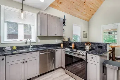 211 McGrew - image 14 of 45