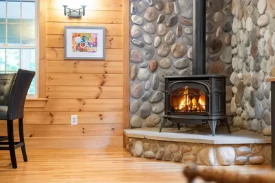 Enjoy an easy-to-use gas fireplace, large windows overlooking the outdoors, and a big-screen TV — the perfect place to warm up, unwind, and recharge after your winter adventures