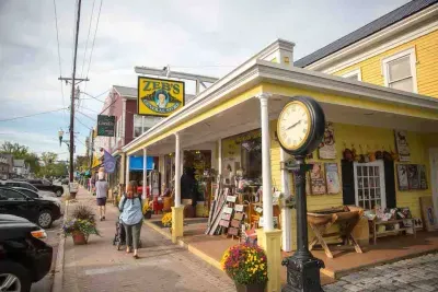 Downtown North Conway is just 10 minutes from Maple Manor and packed with charm—local shops, cafés, restaurants, and scenic train rides make it a must-visit during your stay.