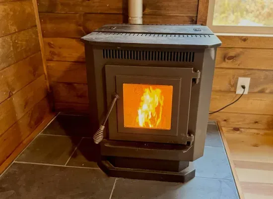 Winter Cabin- Pet Friendly, Fireplace, Near Skiing - image 7 of 52