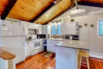 Full kitchen where you can prepare your meals