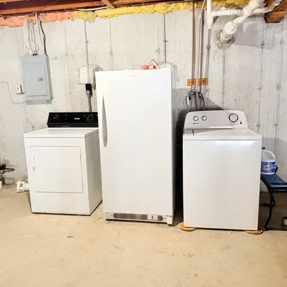 3 BR Condo With Fireplace, Pool, Spacious! - image 31 of 34