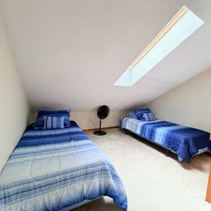 3 BR Condo With Fireplace, Pool, Spacious! - image 15 of 34