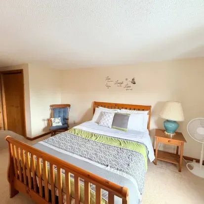 3 BR Condo With Fireplace, Pool, Spacious! - image 11 of 34