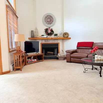 3 BR Condo With Fireplace, Pool, Spacious! - image 27 of 34