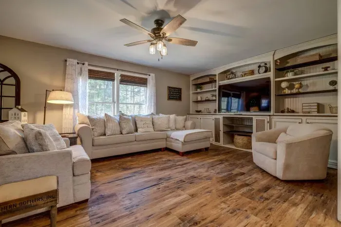 Spacious and comfortable living room to gather together :)