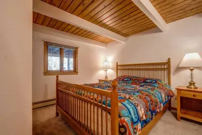 204 Linderhoff - image 15 of 19