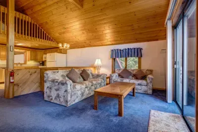 204 Linderhoff - image 6 of 19