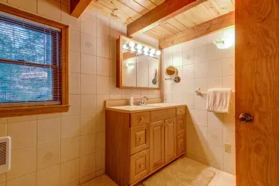 204 Linderhoff - image 13 of 19