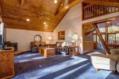 204 Linderhoff - image 10 of 19