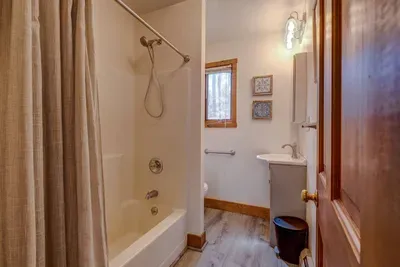 17 Burgdorf Drive - image 13 of 31