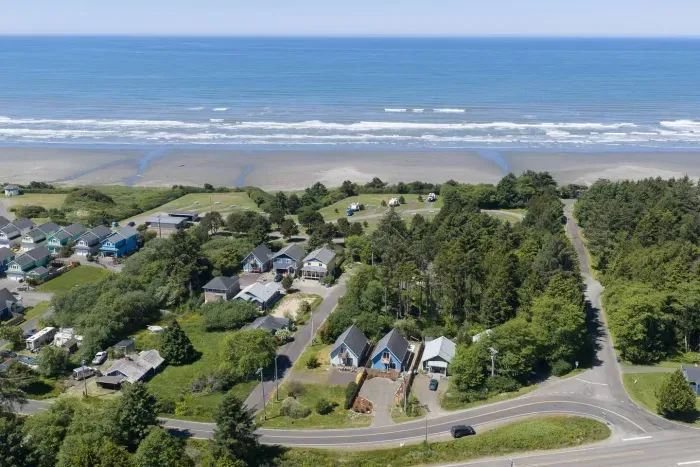 See how close you are to the coast! The cottage is just a quiet, 5-minute walk to the wide-open beach, offering endless opportunities for beachcombing, clamming, exploring the shoreline, or just relaxing by the ocean waves.