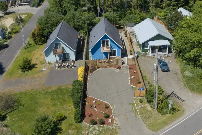 Welcome to Seagulls Beach House! Convenient driveway parking and keyless entry welcome you upon arrival.