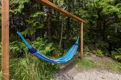 Take a summer nap in one of our two hammocks nestled under a peaceful canopy of trees—a favorite for romantic weekend retreats.