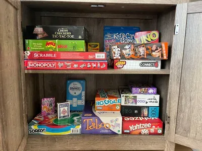 Perfect for a family weekend getaway, our game cabinet is stocked with classics like Monopoly, Scrabble, and Jenga for cozy evenings in.