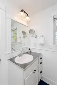 You can indulge in the rainhead shower when you return from the beach. Shampoo, conditioner, and body wash are available in a beautiful bathroom. Bath and Spa towels are provided.