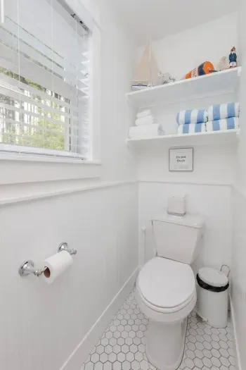 You can indulge in the rainhead shower when you return from the beach. Shampoo, conditioner, and body wash are available in a beautiful bathroom. Bath and Spa towels are provided.